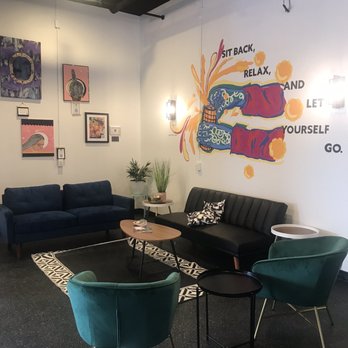 Chillax - St.Peters - Wait in style for your takeaway order - Beer Bar Near Me - St. Peters, Missouri Chillax - St.Peters - Wait in style for your takeaway order - Beer Bar Near Me - St. Peters, Missouri