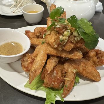 Phnom Penh - Crispy Chicken Wings with Lemon Sauce (dipping) - Cambodian Near Me - Vancouver, British Columbia