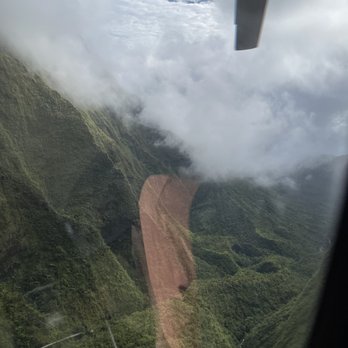 Safari Helicopters - the crater..and yes, thats a cloud next to us - Aerial Tours Near Me - Lihue, Hawaii Safari Helicopters - the crater..and yes, thats a cloud next to us - Aerial Tours Near Me - Lihue, Hawaii