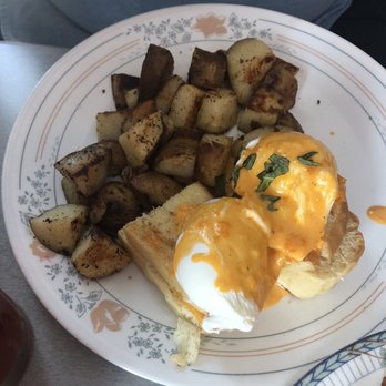 Electric Diner - Grilled cheese Benny - Diners Near Me - Hamilton, Ontario