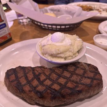 Texas Roadhouse - 16oz sirloin - Steakhouses Near Me - Gurnee, Illinois