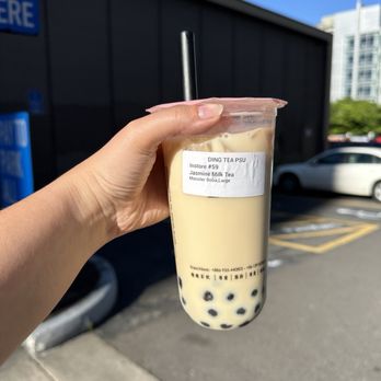 Ding Tea PSU - Jasmine Green Milk Tea - Bubble Tea Near Me - Portland, Oregon