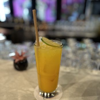 CVI.CHE 105 - Limo-nada non alcoholic refreshing drink - Peruvian Near Me - Miami, Florida CVI.CHE 105 - Limo-nada non alcoholic refreshing drink - Peruvian Near Me - Miami, Florida