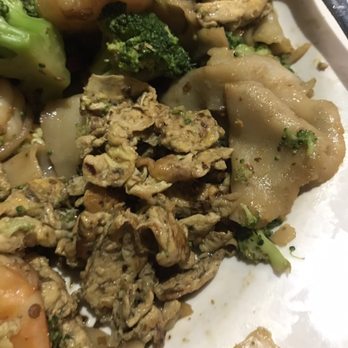 Sushi Iwa - Pad See Eew, looked like a scrambled egg was added after the dish was prepared - Asian Fusion Near Me - Apex, North Carolina Sushi Iwa - Pad See Eew, looked like a scrambled egg was added after the dish was prepared - Asian Fusion Near Me - Apex, North Carolina
