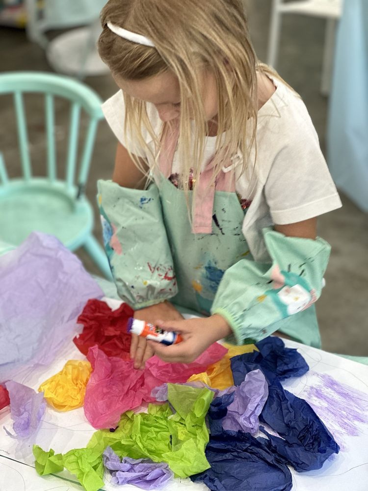 Victoria Art Studio Logo