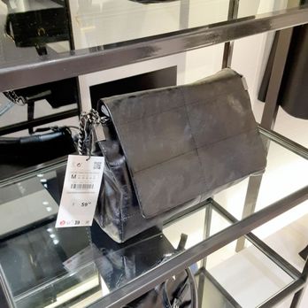 Zara - Black purses - Women's Clothing Near Me - Richmond, British Columbia Zara - Black purses - Women's Clothing Near Me - Richmond, British Columbia