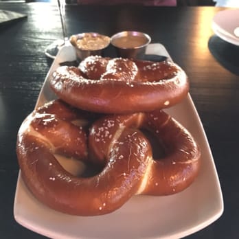 Red, Wine & Brew - Mentor - Pretzels - Bars Near Me - Mentor, Ohio Red, Wine & Brew - Mentor - Pretzels - Bars Near Me - Mentor, Ohio