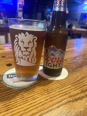 Ringside Pub by null