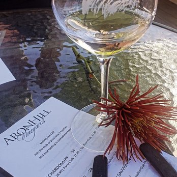 AronHill Vineyards - Wine Tasting Room Near Me - Templeton, California AronHill Vineyards - Wine Tasting Room Near Me - Templeton, California