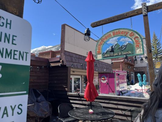 Butterhorn Bakery & Cafe by null