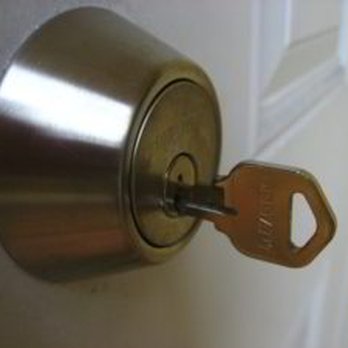 Academy Locksmith - Keys & Locksmiths Near Me - Manassas, Virginia