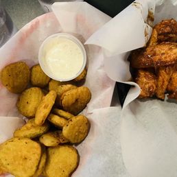 Fried pickles and wings Fried pickles and wings