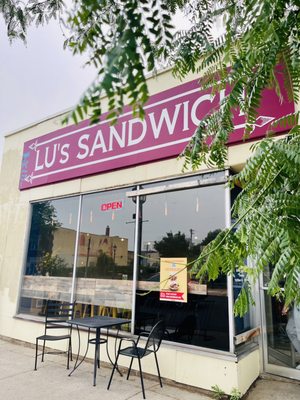 Lu's Sandwiches by null