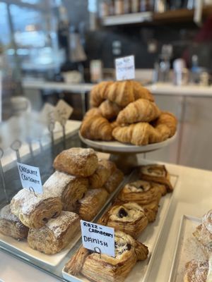 Antoinette Bakery & Cafe by null