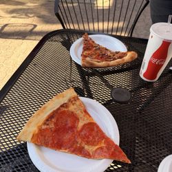 Pizza a'fetta - Pepperoni