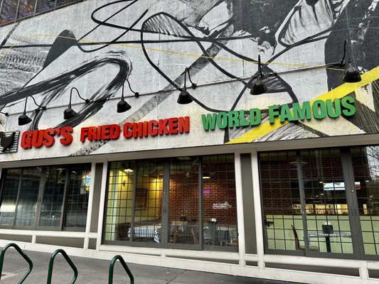 Gus’s World Famous Fried Chicken by null