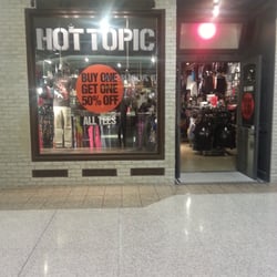 Hot Topic - The front