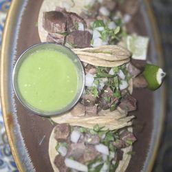 Mi Pueblo - Lengua tacos