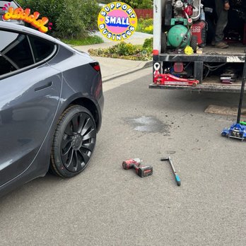 Mobile Tire Shop - Tesla Pirelli tires installed - Tires Near Me Mobile Tire Shop - Tesla Pirelli tires installed - Tires Near Me