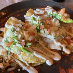 Me Vale Madre - Enchiladas de pollo