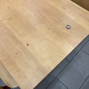 Curry Pizza House Tustin - Dirty table - Chicken Wings Near Me - Tustin, California
