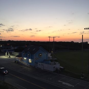 Hatteras Island Inn - Evening view. - Hotels Near Me - Buxton, North Carolina Hatteras Island Inn - Evening view. - Hotels Near Me - Buxton, North Carolina