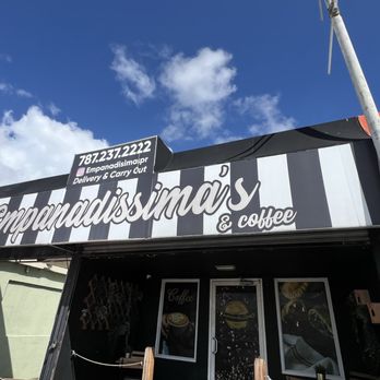 Empanadisimas - Outside - Empanadas Near Me - San Juan, Puerto Rico