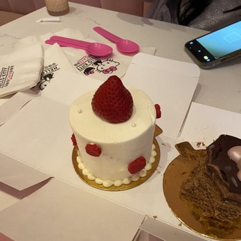 Hello Kitty Cafe - Cafes Near Me - Irvine, California