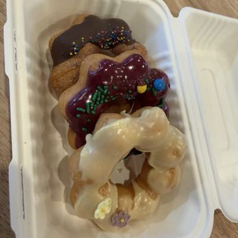 Cha Papi - Flavorful doughnuts - Donuts Near Me - West Hartford, Connecticut