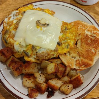 Koffee Kove Restaurant - Bagelette with mushrooms, side of home fries - American Near Me - Clayton, New York Koffee Kove Restaurant - Bagelette with mushrooms, side of home fries - American Near Me - Clayton, New York