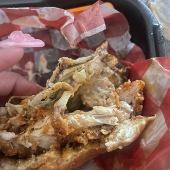 SmackBird Hot Chicken - Hebron - Chicken Smack n' Cheese and One Side but they didn't give me any Mac on the sandwich yet charge $20 - Chicken Wings Near Me - Carrollton, Texas