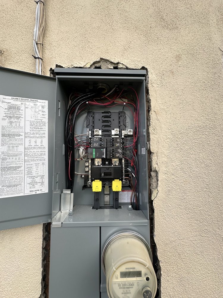 Slide of Genius Electric Power And Cabling