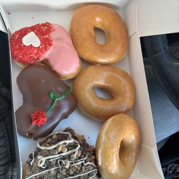 Krispy Kreme - valentine donuts + glaze donuts - Coffee & Tea Near Me - Menifee, California Krispy Kreme - valentine donuts + glaze donuts - Coffee & Tea Near Me - Menifee, California
