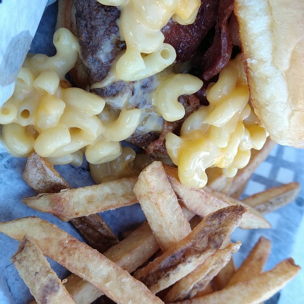 BEST BURGER I'VE HAD IN MY 34 YEARS OF LIFE!!! BEST BURGER I'VE HAD IN MY 34 YEARS OF LIFE!!!