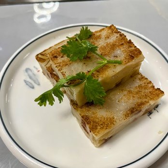 Honolulu Seafood Restaurant - Turnip cake - Dim Sum Near Me - Urban Honolulu, Hawaii Honolulu Seafood Restaurant - Turnip cake - Dim Sum Near Me - Urban Honolulu, Hawaii