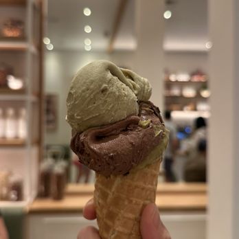 Bacio di Latte - Gelato Near Me - Los Angeles, California