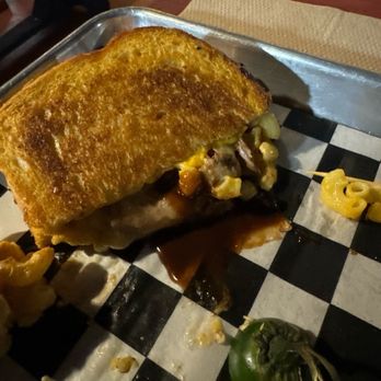 The Grilled Cheese Gallery- Mount Dora - Pulled pork grilled cheese - Food Court Near Me - Mount Dora, Florida The Grilled Cheese Gallery- Mount Dora - Pulled pork grilled cheese - Food Court Near Me - Mount Dora, Florida