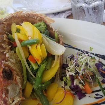 El Fogón de la Abuela - Fried chillo with veggies - Seafood Near Me - Camuy, Puerto Rico El Fogón de la Abuela - Fried chillo with veggies - Seafood Near Me - Camuy, Puerto Rico