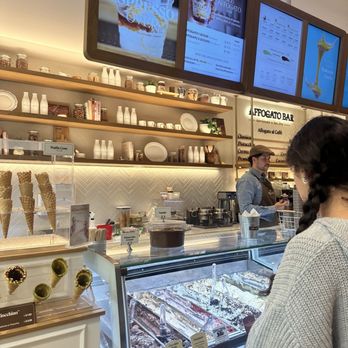 Bacio Di Latte - Inside - Gelato Near Me - Newport Beach, California