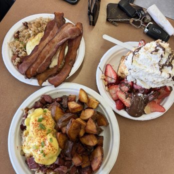 Button Up Cafe - Breakfast & Brunch Near Me - Pearl City, Hawaii