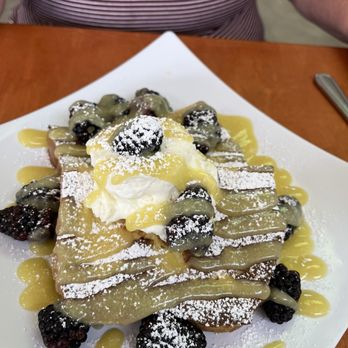 Market Street Cafe - Blackberries French toast - Cafes Near Me - Lockhart, Texas Market Street Cafe - Blackberries French toast - Cafes Near Me - Lockhart, Texas