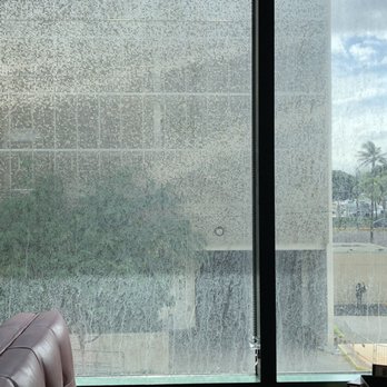 Dave & Buster's Ala Moana - Dirty windows and table - Arcades Near Me - Honolulu, Hawaii Dave & Buster's Ala Moana - Dirty windows and table - Arcades Near Me - Honolulu, Hawaii