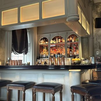 Lowland Tavern - New American Near Me - Charleston, South Carolina Lowland Tavern - New American Near Me - Charleston, South Carolina