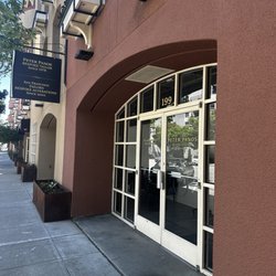 Pawtrero Hill BathHouse & Feed - They are not here