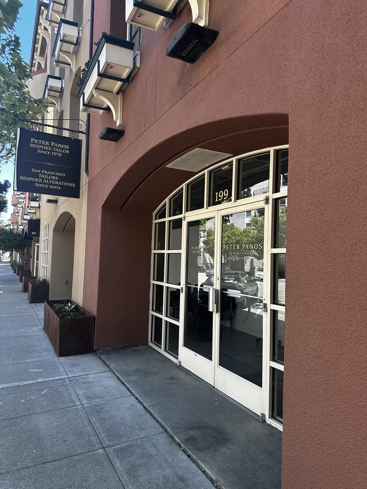 Pawtrero Hill BathHouse & Feed