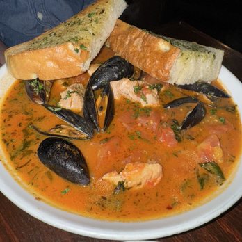 Vespaio Ristorante - Cioppino - Italian Near Me - Austin, Texas Vespaio Ristorante - Cioppino - Italian Near Me - Austin, Texas