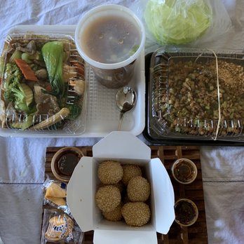 Holly's Mandarin - Combination chow fun (with gravy), lettuce wraps, hot & sour soup, jian dui (sesame balls) - Chinese Near Me - Oakland, California