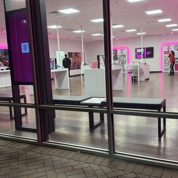 T-Mobile - The guy at the door just walked away like nothing happened . - Mobile Phones Near Me - Corona, California T-Mobile - The guy at the door just walked away like nothing happened . - Mobile Phones Near Me - Corona, California