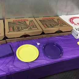 Pizza party at Planet Fitness? Hmm... Pizza party at Planet Fitness? Hmm...