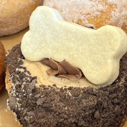 Lovebirds Donuts